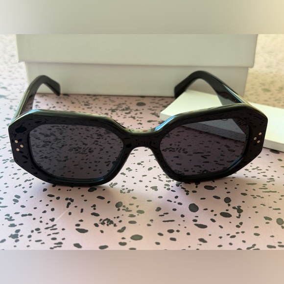 CELINE Sunglasses - Picture 5 of 7
